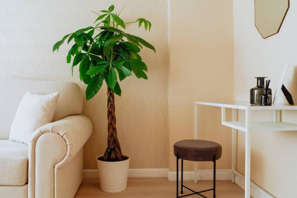 Elegant Vibes Apartment Next To Obor Market Бухарест Екстер'єр фото